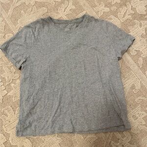 Everlane grey tee